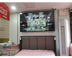 合肥高刘家纺店采购我司一台75寸壁挂广告机